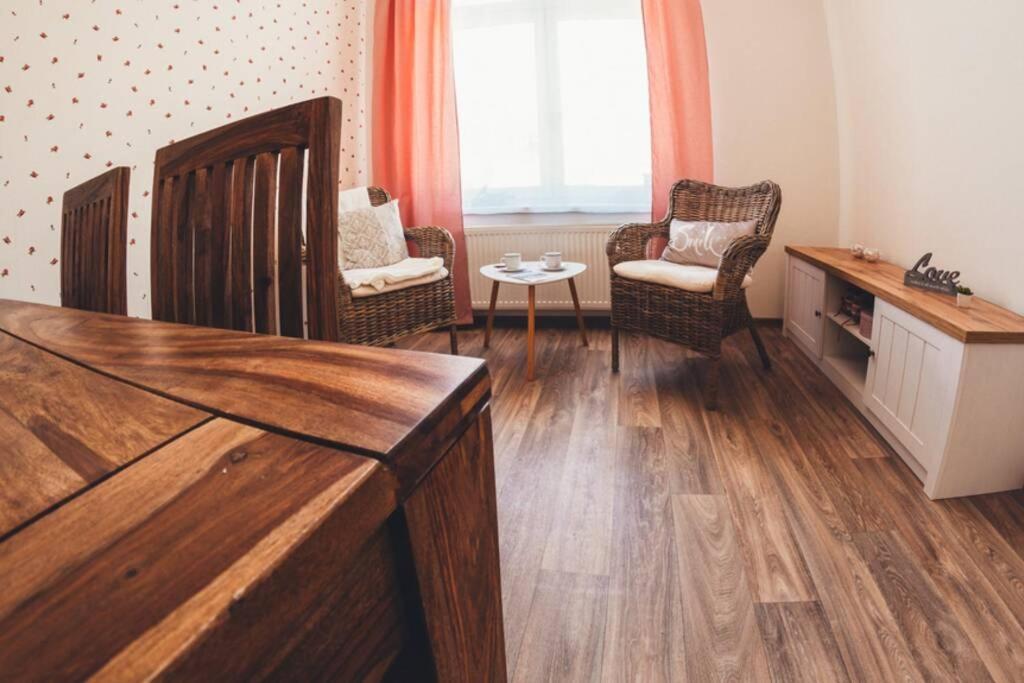 Stylovy Apartman V Centru Nachoda Eksteriør billede