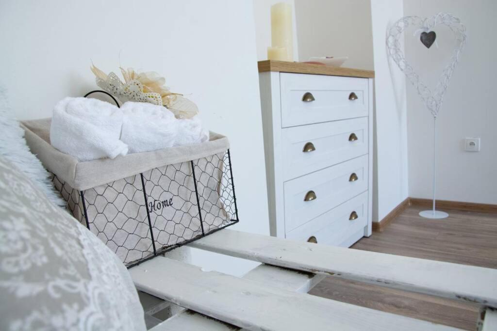 Stylovy Apartman V Centru Nachoda Eksteriør billede